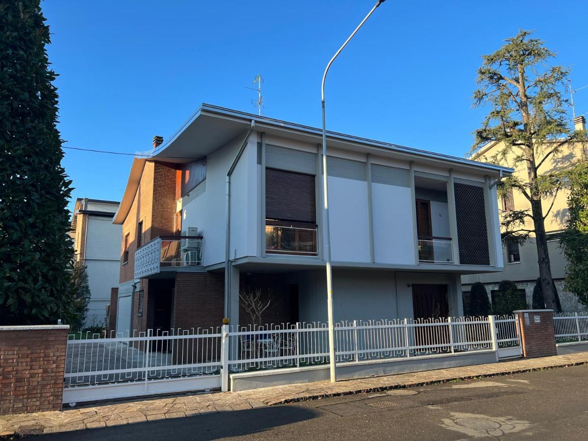 Apartamento La Casa Del Parco Ferrari Módena